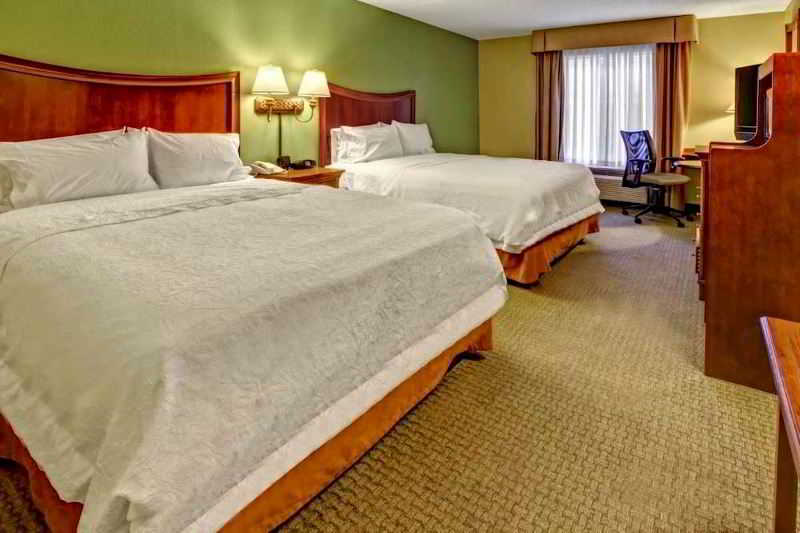 Hotel Hampton &