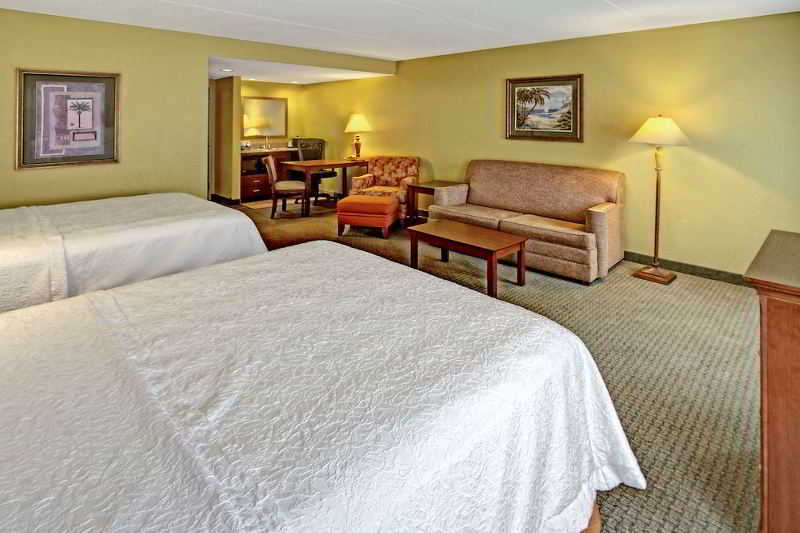 Hotel Hampton & 3*