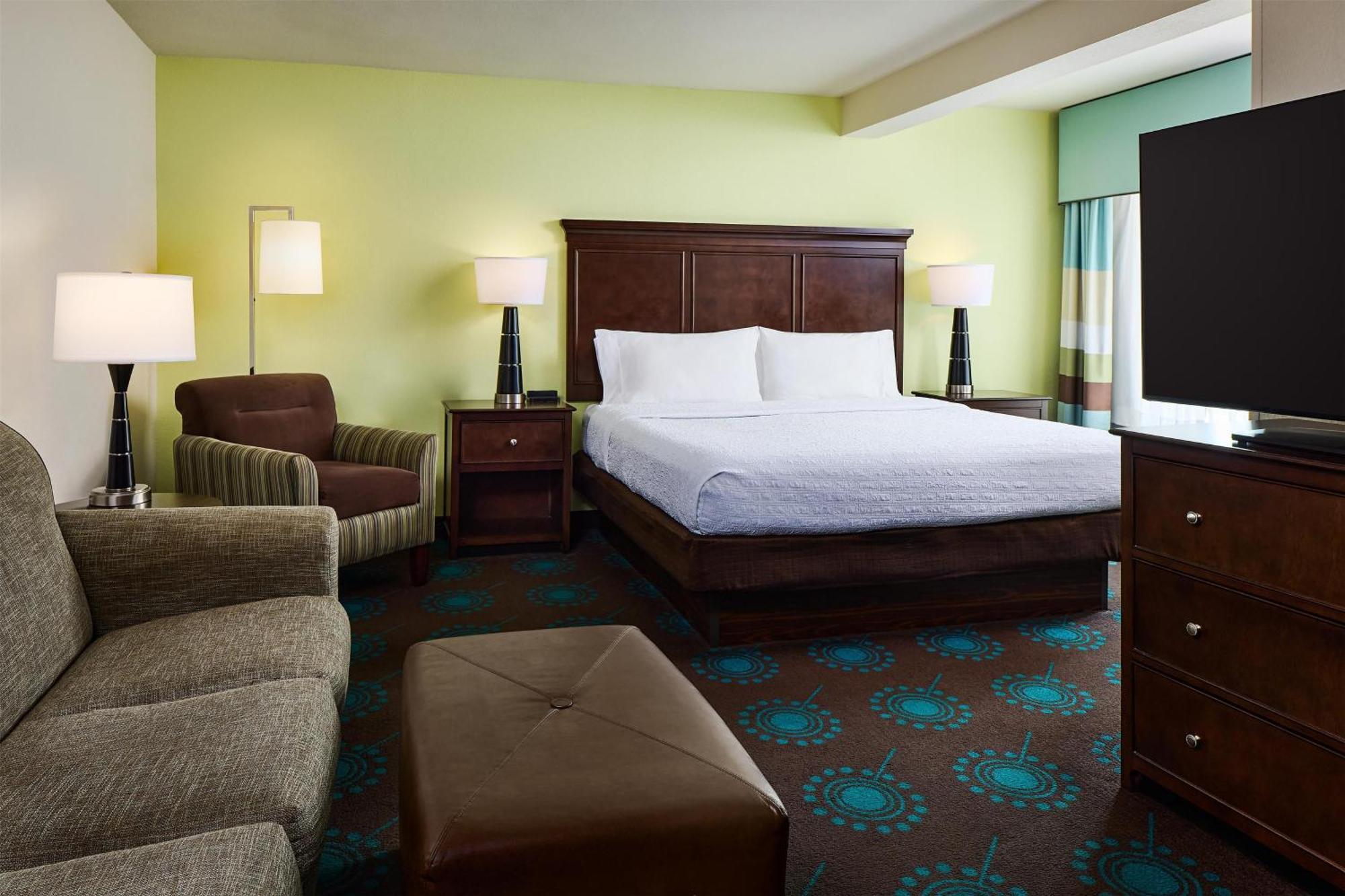 Hampton & Hotel Destin