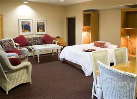 Hampton & Hotel 3*